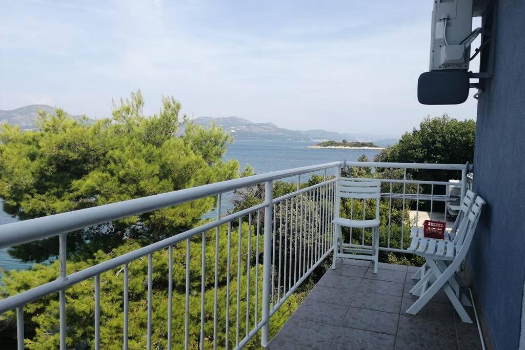 Apartment Lea - Amazing Sea View Sreser Exterior photo